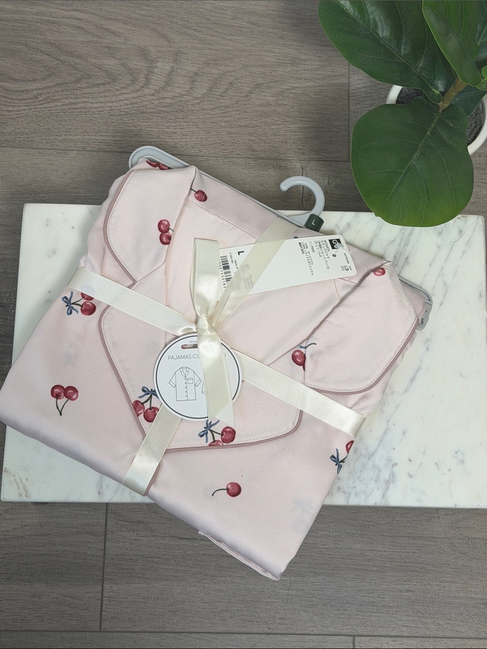 NWT GU Cherry Satin Pajama Set - Picture 2 of 5